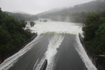 Quảng Nam và Phú Yên mưa lớn, nhiều hồ chứa xả điều tiết