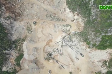 Mỏ đá hành dân ở Ninh Bình