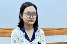 Cô gái bị cáo buộc đầu độc cha ruột, đốt nhà phi tang thi thể