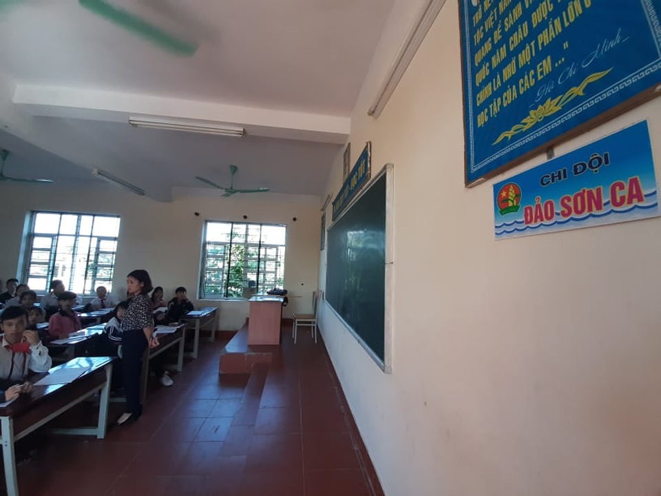 Ngôi trường đặt tên 16 lớp học theo các đảo ở Trường Sa, Hoàng Sa - 3 Ngôi trường đặt tên 16 lớp học theo các đảo ở Trường Sa, Hoàng Sa - 3
