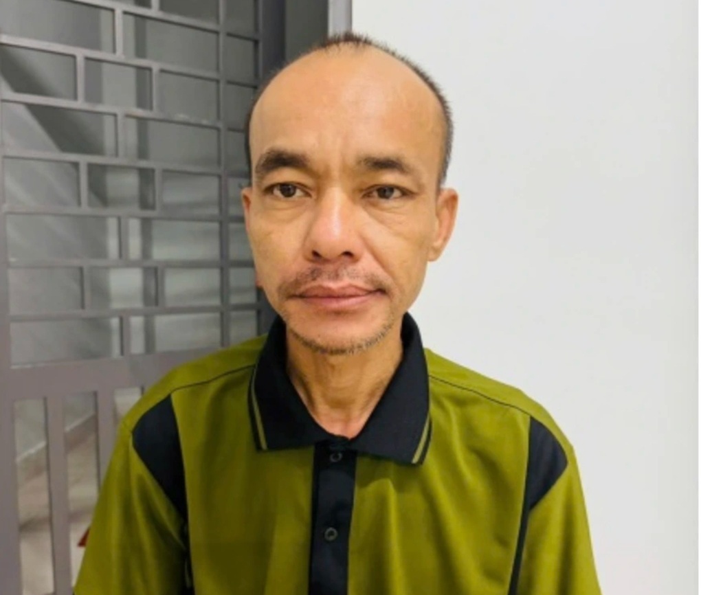 Bắt tạm giam người đàn ông đâm em ruột - 1