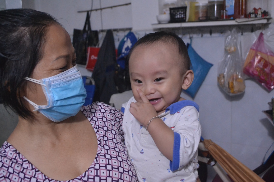 Bé bị bỏ rơi ở khu nhà giàu, duyên số được chị lao công nghèo nhận nuôi - 6 Bé bị bỏ rơi ở khu nhà giàu, duyên số được chị lao công nghèo nhận nuôi - 6