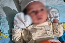 Bé một ngày tuổi bị bỏ rơi vì mẹ "còn đi học, lỡ dại"