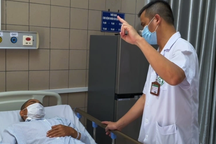 Nuốt mật cá trắm để bồi bổ, 2 người ngộ độc nặng