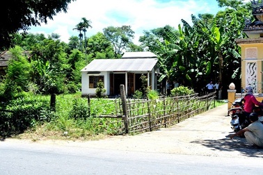 Tạm giữ 3 đối tượng vụ đánh hàng xóm tử vong