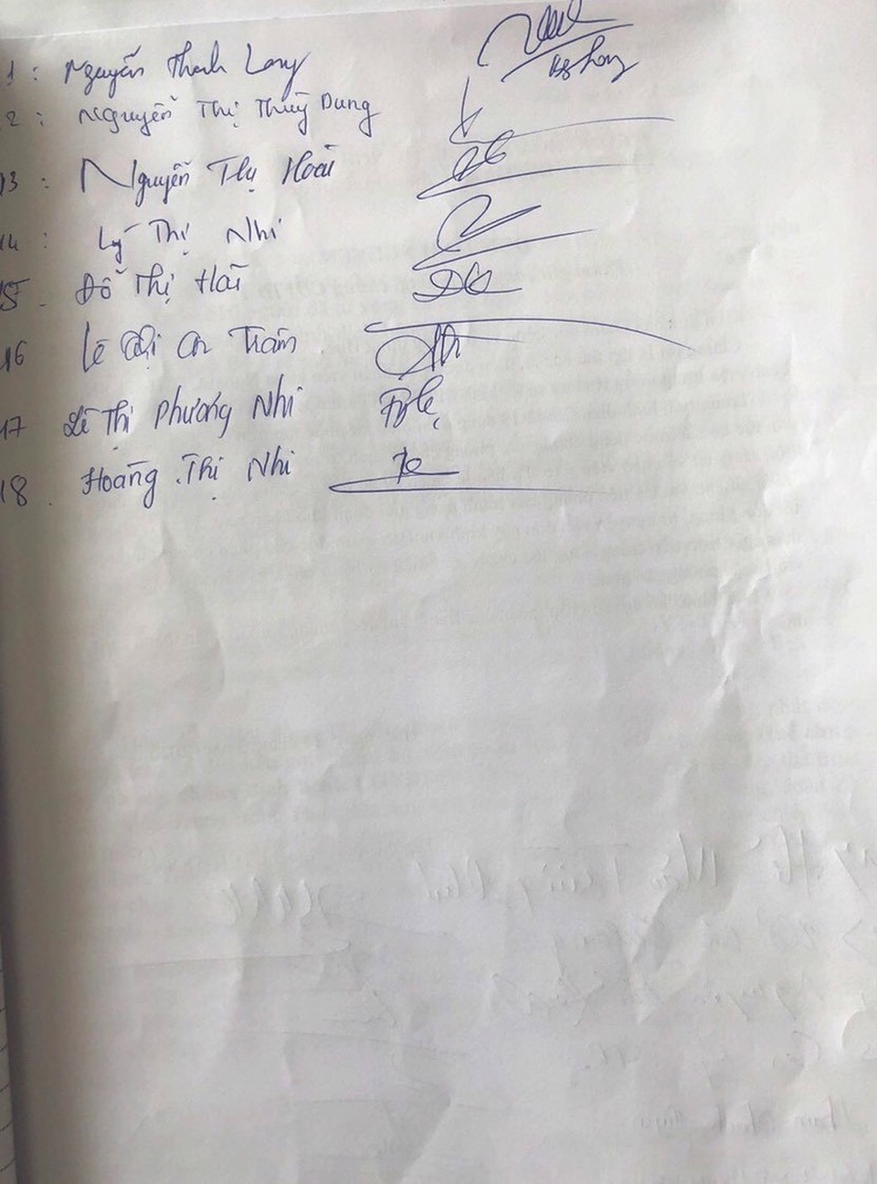 18 y bác sĩ viết đơn tình nguyện vào “tâm dịch” Covid-19 chăm sóc bệnh nhân - 3 18 y bác sĩ viết đơn tình nguyện vào “tâm dịch” Covid-19 chăm sóc bệnh nhân - 3