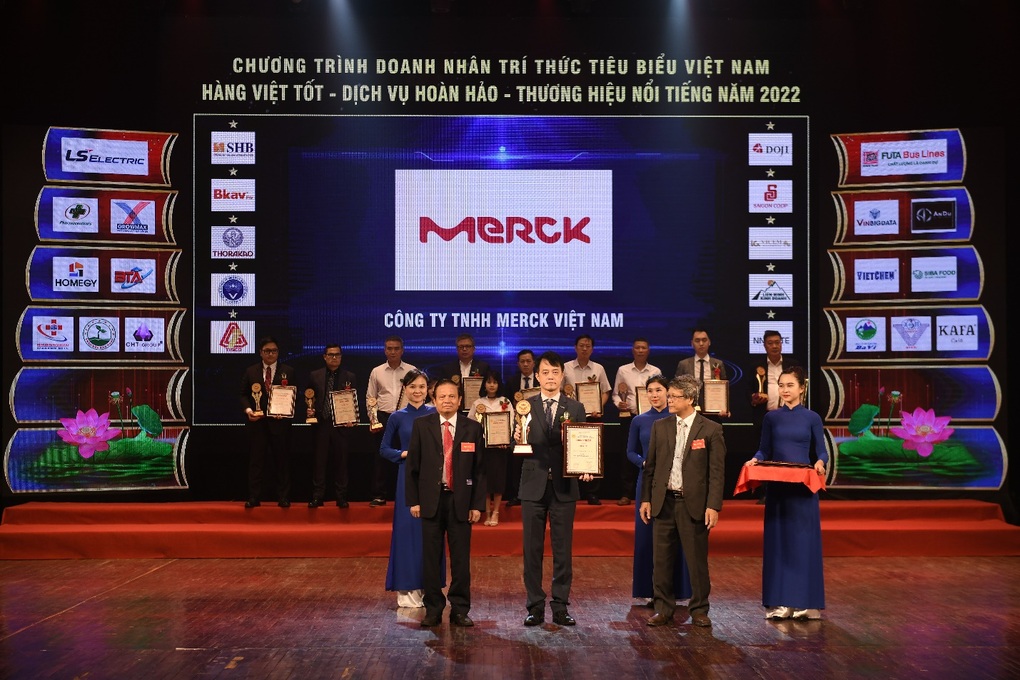 Merck Việt Nam vào Top 20 Thương hiệu nổi tiếng hàng đầu năm 2022 - 1 Merck Việt Nam vào Top 20 Thương hiệu nổi tiếng hàng đầu năm 2022 - 1