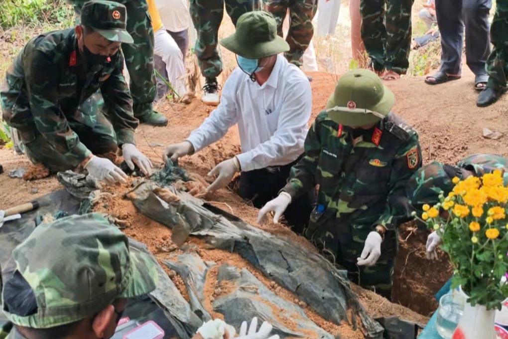 Hơn 50 năm chăm sóc phần mộ liệt sĩ và thực hiện di nguyện của mẹ - 1