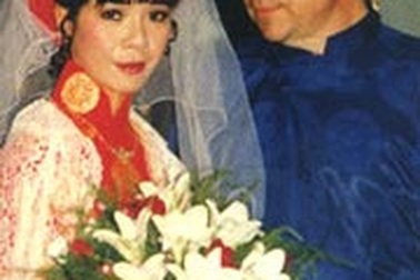 Ánh Tuyết bị công an "hỏi thăm" trong đêm tân hôn