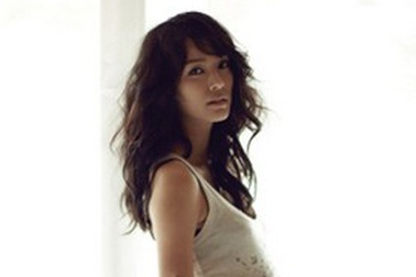 Son Tae Young vẫn quyến rũ trong tháng cuối thai kỳ