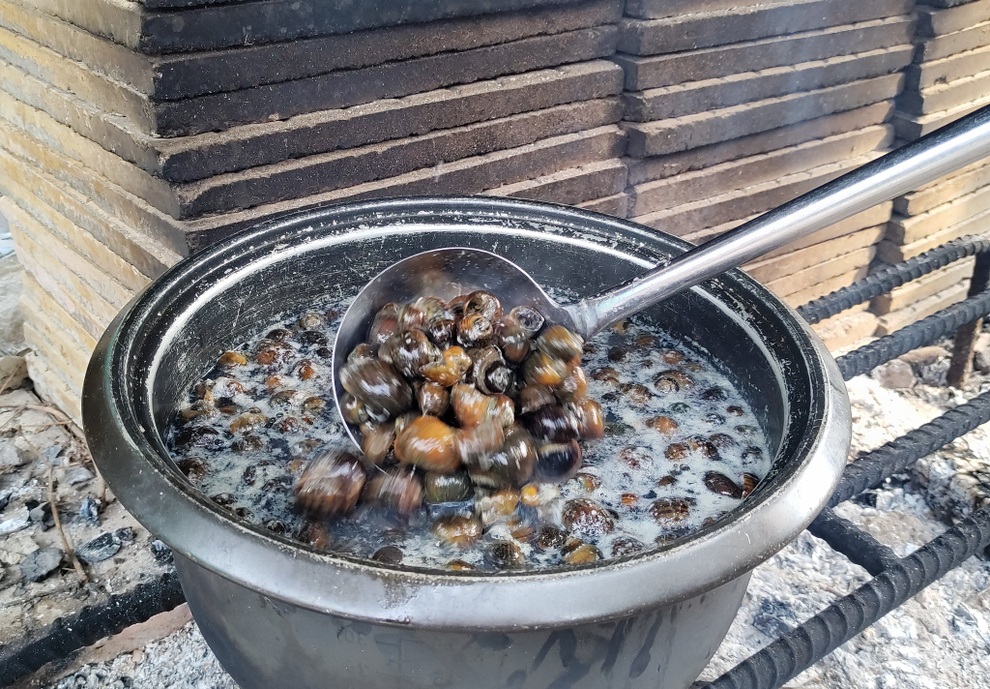 Lao động ngoại tỉnh mắc kẹt ở Hà Nội vì đại dịch Covid-19 - 2 Lao động ngoại tỉnh mắc kẹt ở Hà Nội vì đại dịch Covid-19 - 2