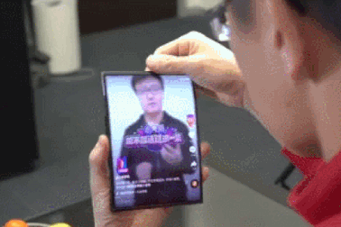 Điểm danh những smartphone màn hình gập mở ra phân khúc thị trường mới