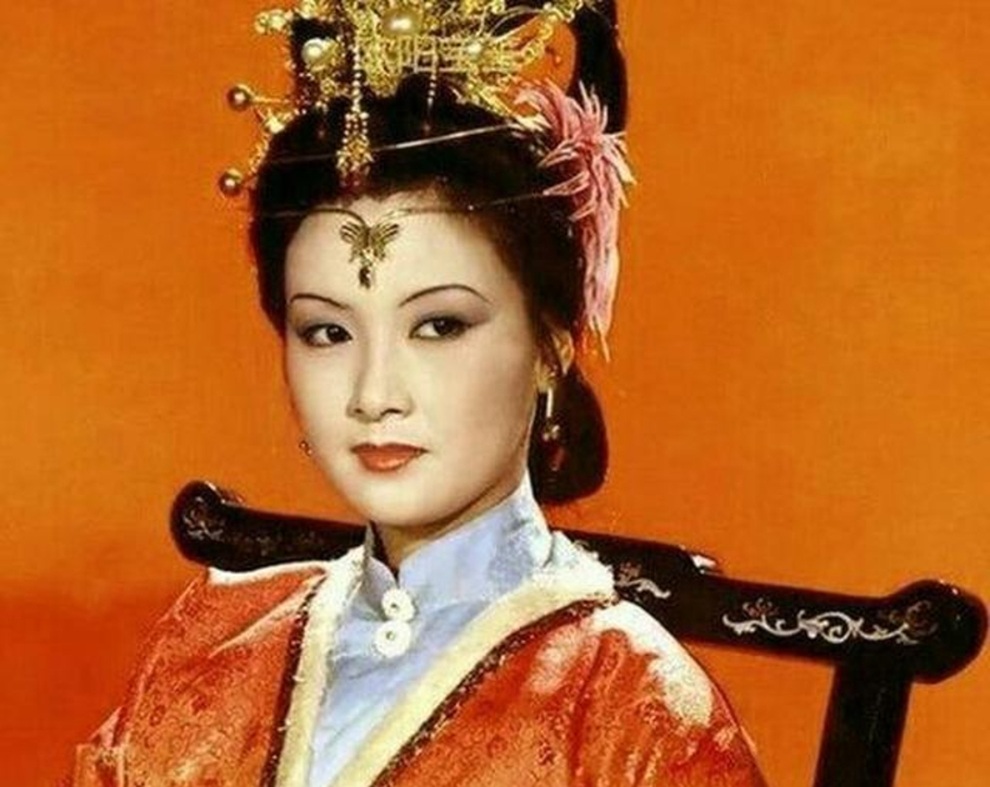 Hé lộ điều kiện kết hôn nghiệt ngã của Phượng Ớt Đặng Tiệp - 2 Hé lộ điều kiện kết hôn nghiệt ngã của Phượng Ớt Đặng Tiệp - 2