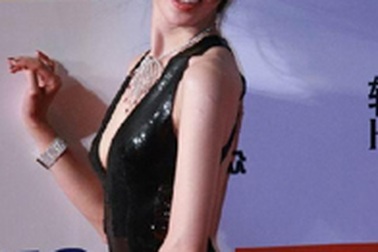 “Sao” khoe sắc tại lễ trao giải thời trang Trung Quốc 2007