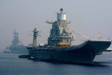 Rò rỉ khí độc trên tàu sân bay Ấn Độ, 2 người thiệt mạng