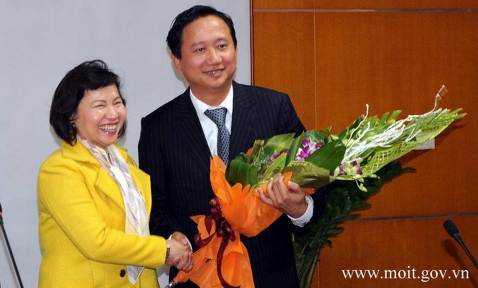 Sự nghiệp “lừng lẫy” và ồn ào của bà Hồ Thị Kim Thoa - 2 Sự nghiệp “lừng lẫy” và ồn ào của bà Hồ Thị Kim Thoa - 2