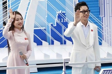 Rapper Double2T kể chuyện khó quên khi hát cùng Phương Mỹ Chi ở đại lễ