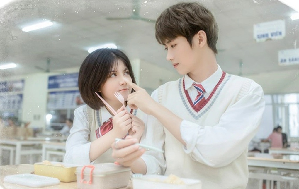 Yêu anh từ năm 17 tuổi nhưng tôi chưa từng được gọi là bạn gái - 1 Yêu anh từ năm 17 tuổi nhưng tôi chưa từng được gọi là bạn gái - 1