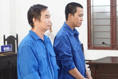 "Biến" nước máy thành nước khoáng đóng bình để bán ở TPHCM