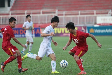 Bóng đá Việt Nam cần làm gì để bắt kịp Thái Lan?