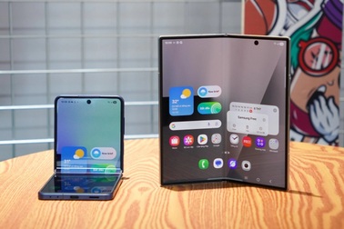 Cận cảnh bộ 3 điện thoại gập và đồng hồ thông minh mới của Samsung