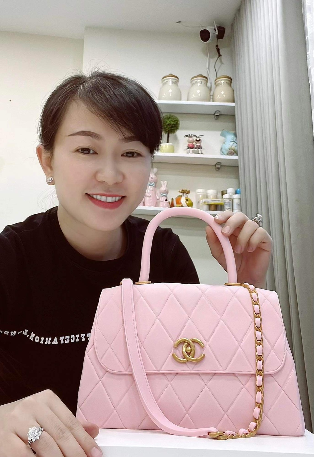 Bánh sinh nhật hình túi Hermes, Chanel… cho người giàu ở TPHCM - 1 Bánh sinh nhật hình túi Hermes, Chanel… cho người giàu ở TPHCM - 1