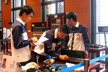 Khập khễnh giữa cung và cầu nhân lực: Vì sao?