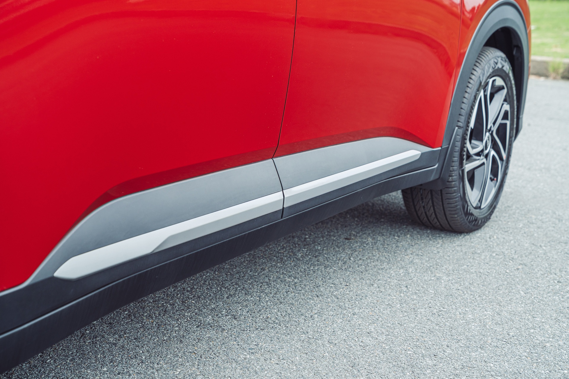 Kia Carens - Mẫu SUV thế hệ mới, hoàn thiện dải sản phẩm SUV của Kia tại Việt Nam - 9 Kia Carens - Mẫu SUV thế hệ mới, hoàn thiện dải sản phẩm SUV của Kia tại Việt Nam - 9