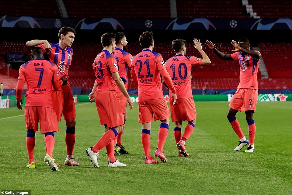 Vượt qua cú sốc, Chelsea đặt một chân vào bán kết Champions League - 6