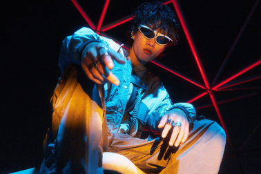 Lộ diện nghệ sĩ Việt kết hợp với nhà sản xuất âm nhạc "tỷ view" K-391