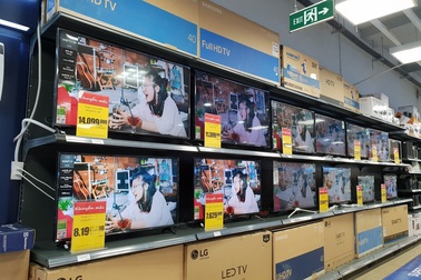 Thị trường TV sắp vào mùa "nóng" đỉnh điểm, TV cao cấp giảm đến 30 triệu đồng