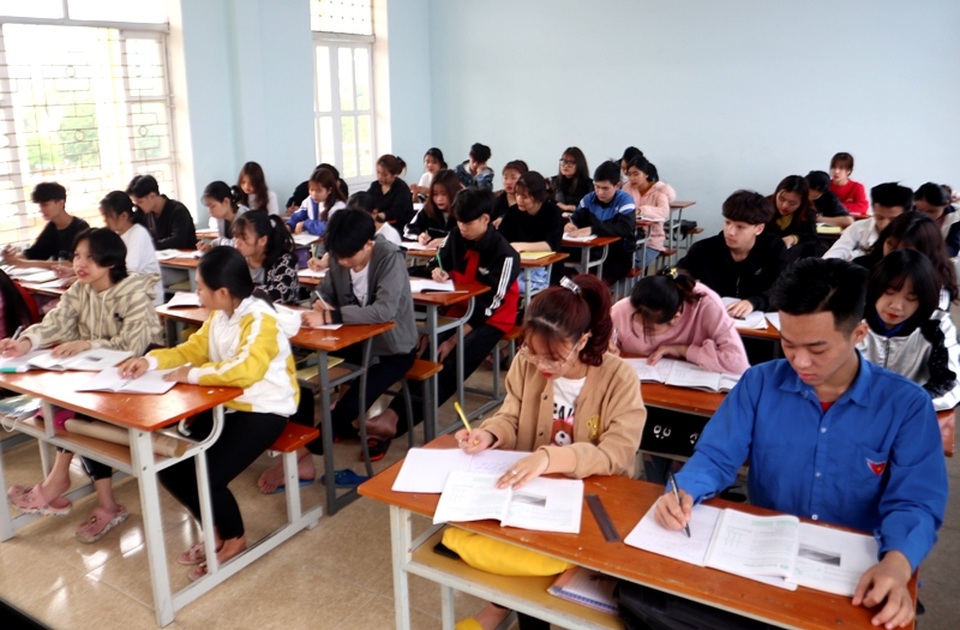 Hơn 70% HS sẽ không đăng ký học hệ 9+ khi trường nghề bị dừng dạy văn hóa? - 2 Hơn 70% HS sẽ không đăng ký học hệ 9+ khi trường nghề bị dừng dạy văn hóa? - 2