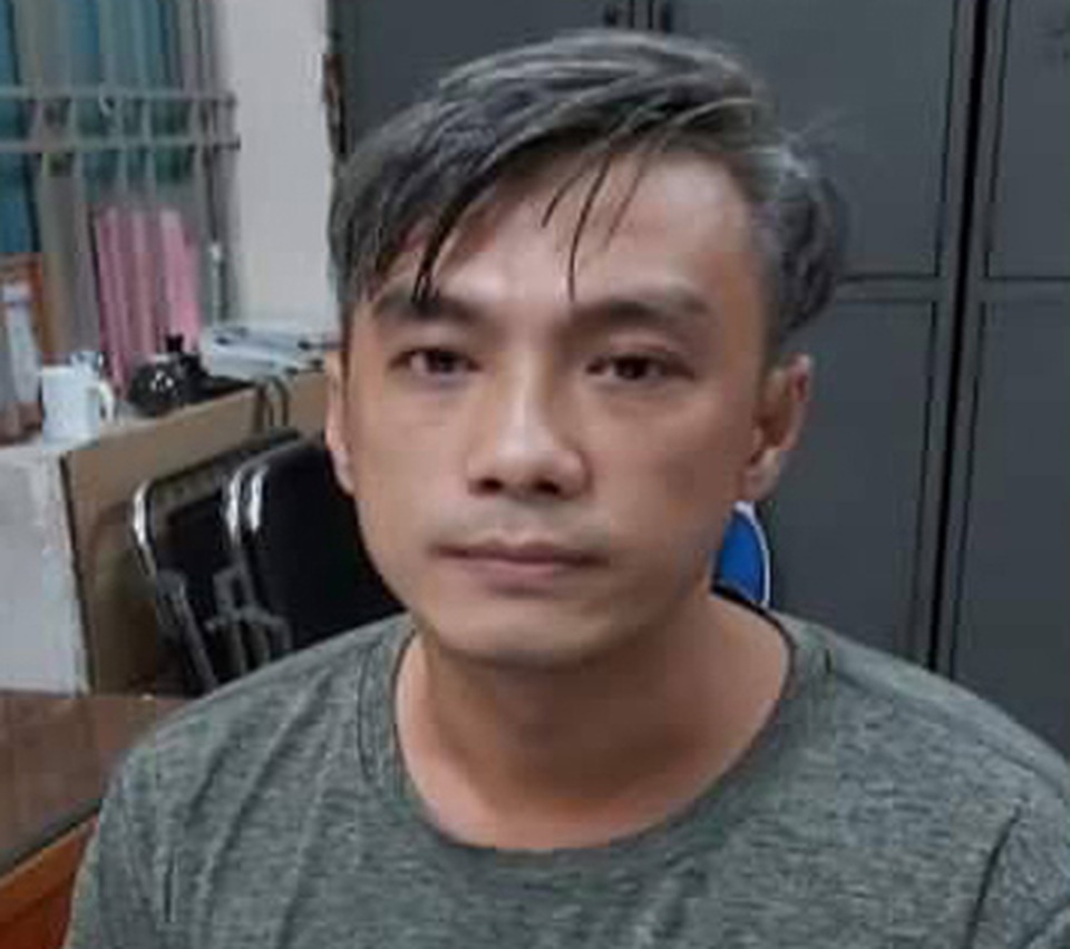 Bắt giam người đàn ông đập đầu con gái của người tình vào tường - 1 Bắt giam người đàn ông đập đầu con gái của người tình vào tường - 1