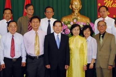 Chủ tịch nước thăm và chúc Tết nhân dân TPHCM