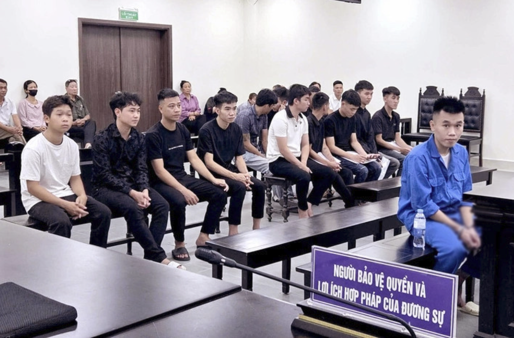 Mạo danh sư thầy, bán thuốc nam giá cắt cổ cho hàng nghìn khách hàng - 1