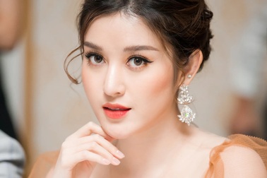 Huyền My nói về tin đồn "giàu sụ", không ngại mua đồ hiệu tiền tỷ