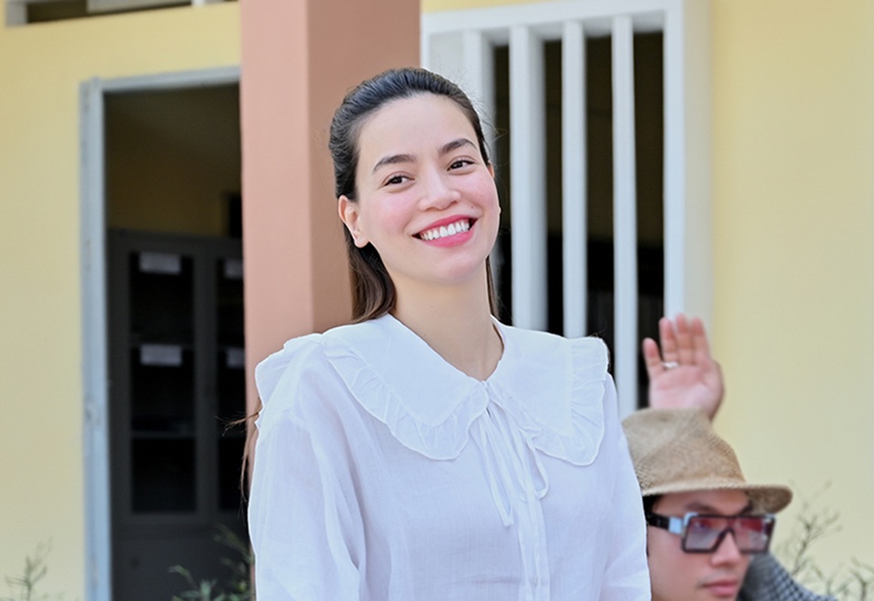 Hồ Ngọc Hà, con trai Subeo trao nước sạch cho miền Tây sau giãn cách xã hội - 3