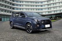 Ngoài giá thấp hơn, Hyundai Custin có gì để "đấu" Kia Carnival tại Việt Nam