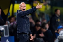 HLV Barcelona mỉa mai đồng nghiệp Ancelotti trước màn so tài kinh điển