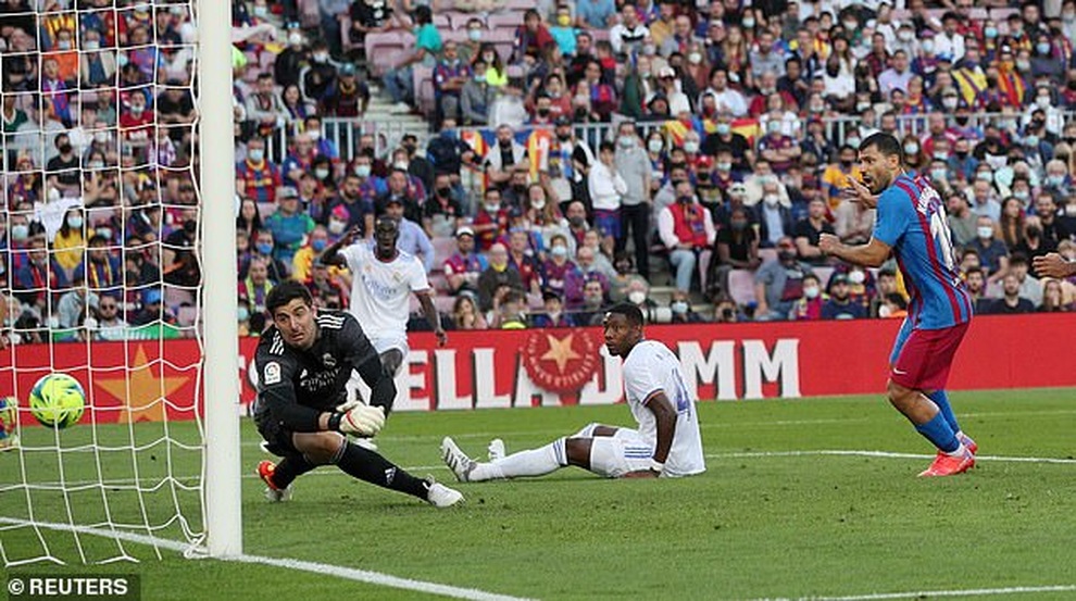 Những khoảnh khắc Real Madrid đánh bại Barcelona tại Nou Camp - 8 Những khoảnh khắc Real Madrid đánh bại Barcelona tại Nou Camp - 8