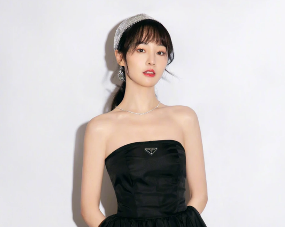Nữ thần thanh xuân Trịnh Sảng bị cộng đồng mạng tẩy chay - 2 Nữ thần thanh xuân Trịnh Sảng bị cộng đồng mạng tẩy chay - 2