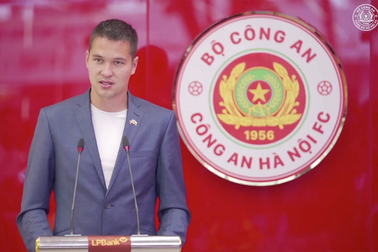 Filip Nguyễn trải lòng trong ngày ký hợp đồng với CLB Công An Hà Nội