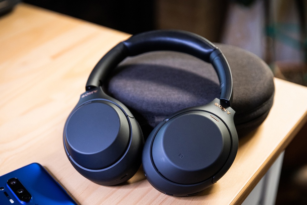 Không thích AirPods Max, chọn mua tai nghe nào? - 2 Không thích AirPods Max, chọn mua tai nghe nào? - 2