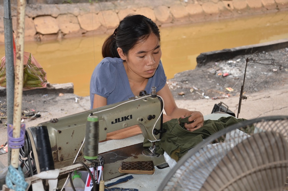 Hoàn cảnh éo le của cô gái lưng cong vẹo, chỉ ước một lần được về Hà Nội... - 5 Hoàn cảnh éo le của cô gái lưng cong vẹo, chỉ ước một lần được về Hà Nội... - 5