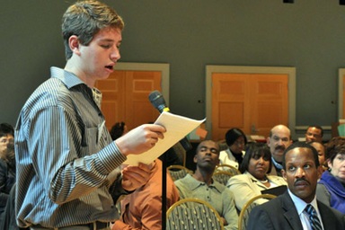 Lợi ích của việc trò “chấm điểm” Thầy ở Bỉ