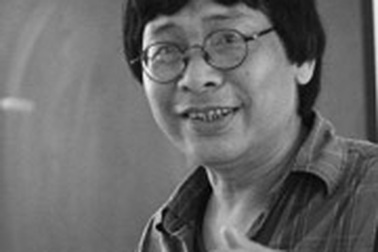 “Một ban mai, hay một tiếng chim gù đã rủ thầy tôi ra đi?...” 