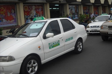 Siết chặt hoạt động taxi ở trung tâm TPHCM