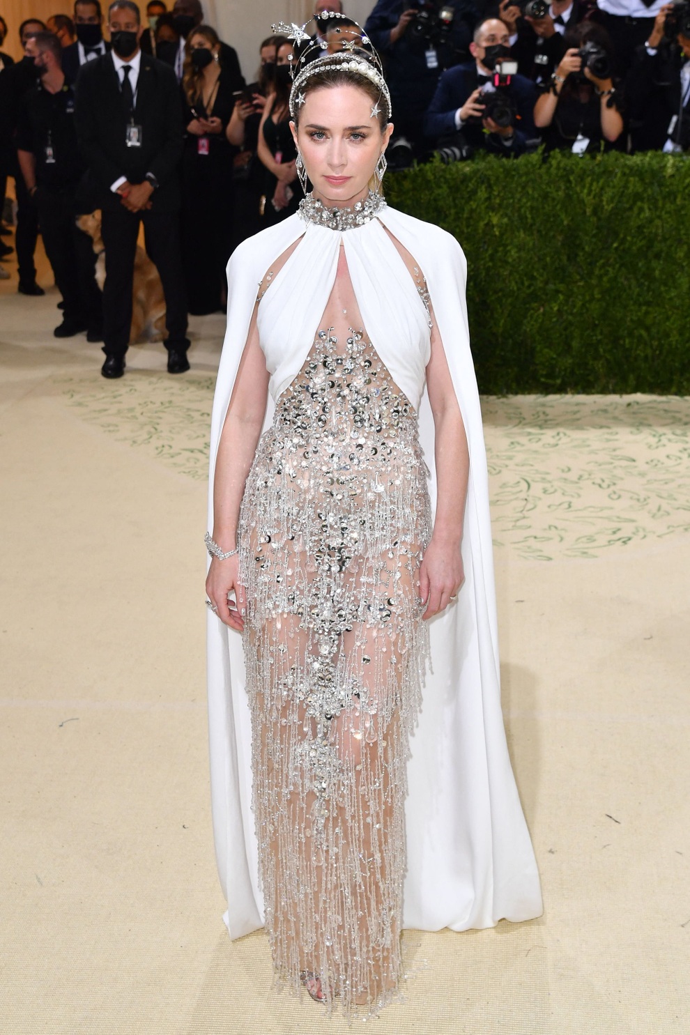 Choáng ngợp với loạt trang phục ấn tượng của mỹ nhân dự MET gala 2021 - 41 Choáng ngợp với loạt trang phục ấn tượng của mỹ nhân dự MET gala 2021 - 41