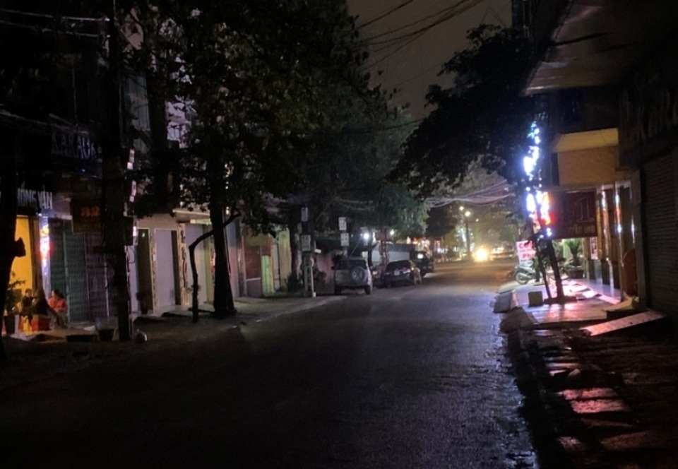 Hình ảnh những hàng quán tê liệt vì dịch bệnh - 16 Hình ảnh những hàng quán tê liệt vì dịch bệnh - 16