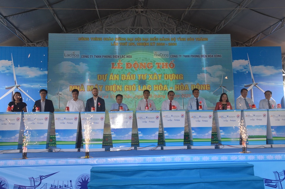 Thêm 2 nhà máy điện gió hơn 2.000 tỷ đồng khởi công tại Sóc Trăng - 1 Thêm 2 nhà máy điện gió hơn 2.000 tỷ đồng khởi công tại Sóc Trăng - 1